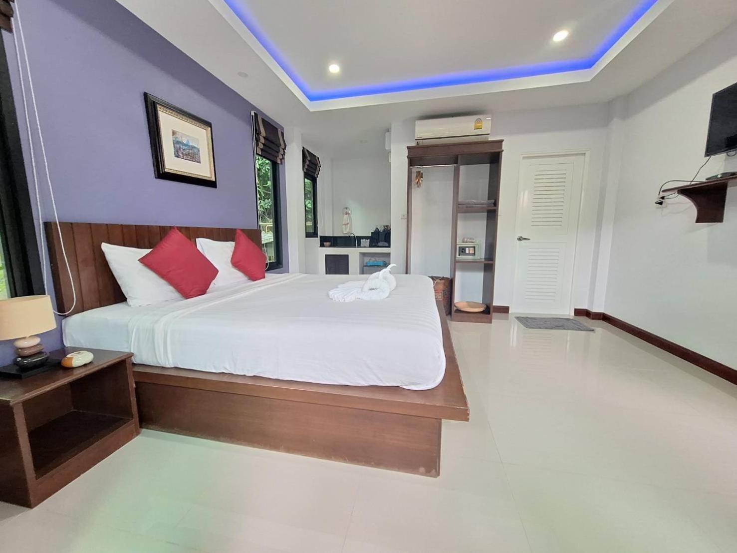 Lanta Noblesse Hotel Koh Lanta Exterior photo